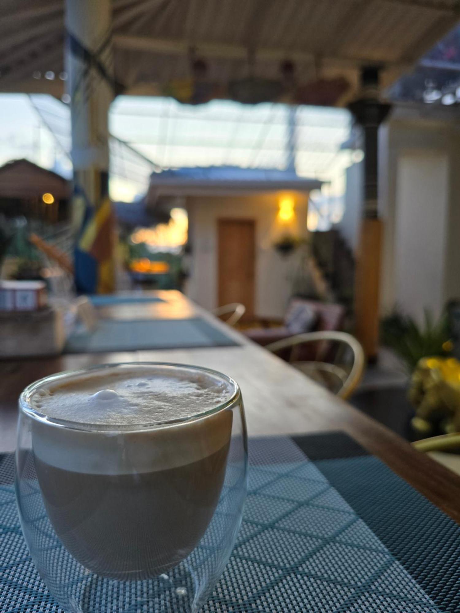 Habibi Hostel & Restaurant Унаватуна Экстерьер фото