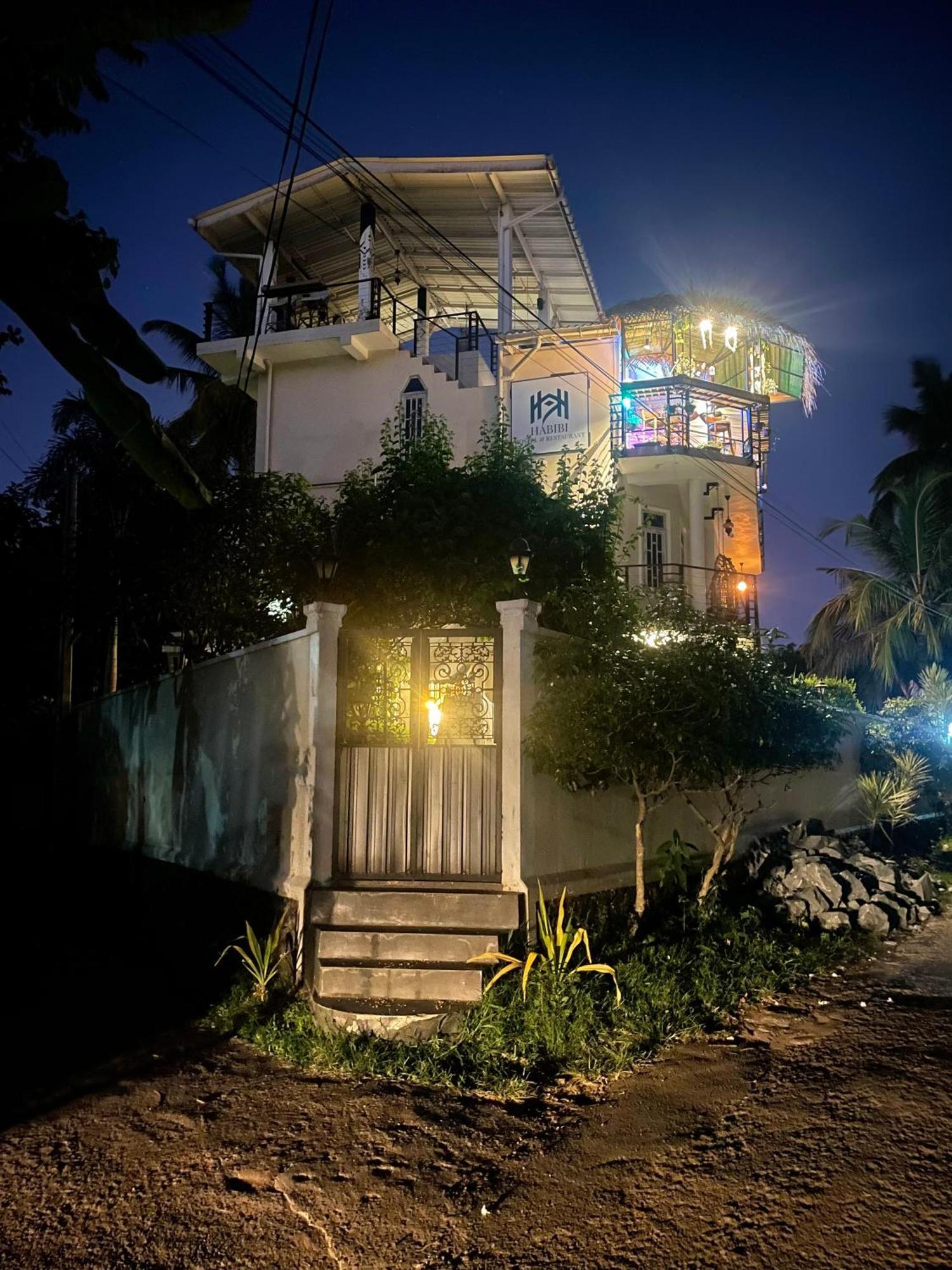 Habibi Hostel & Restaurant Унаватуна Экстерьер фото