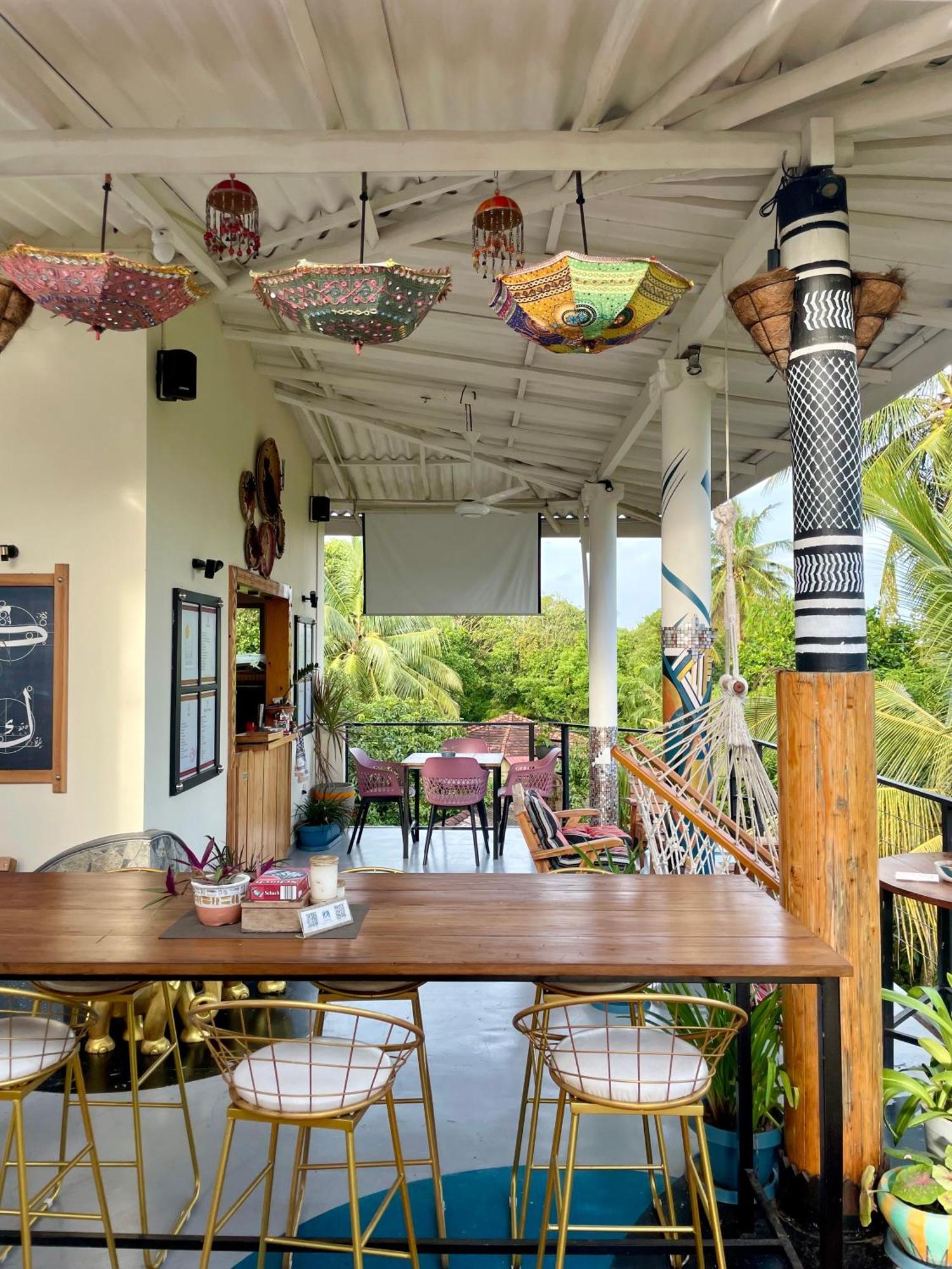 Habibi Hostel & Restaurant Унаватуна Экстерьер фото