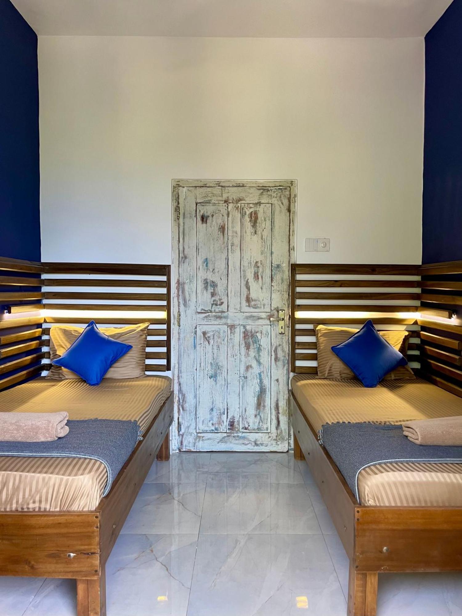 Habibi Hostel & Restaurant Унаватуна Экстерьер фото