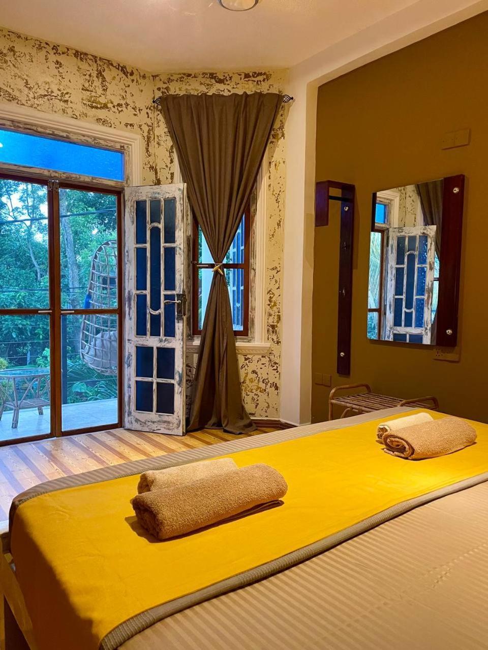 Habibi Hostel & Restaurant Унаватуна Экстерьер фото