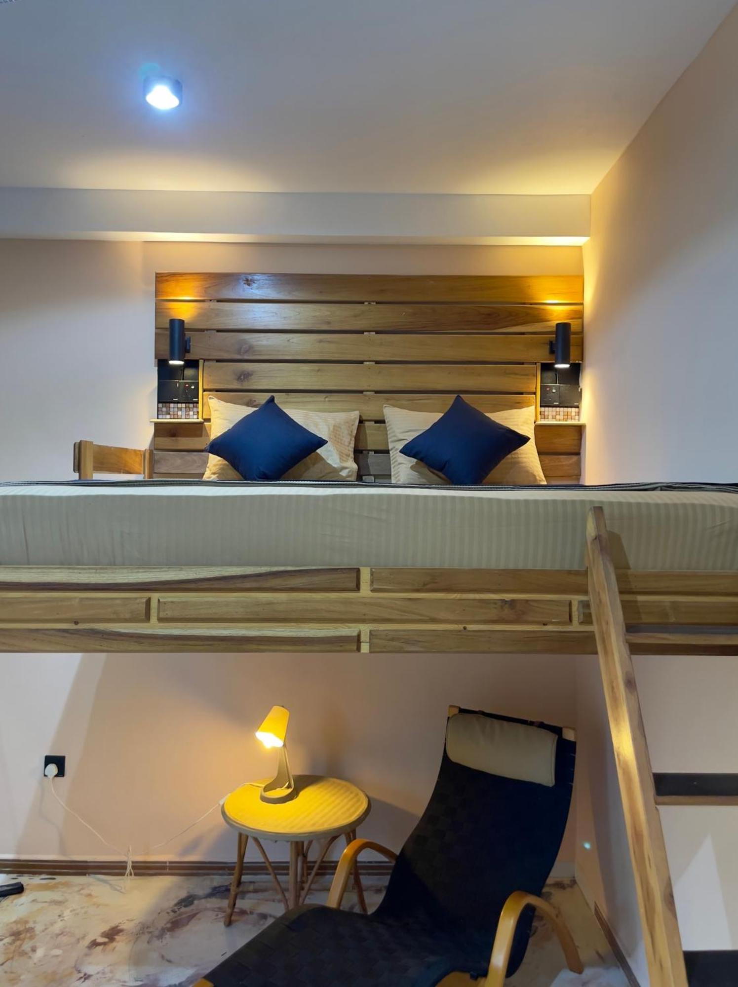 Habibi Hostel & Restaurant Унаватуна Экстерьер фото