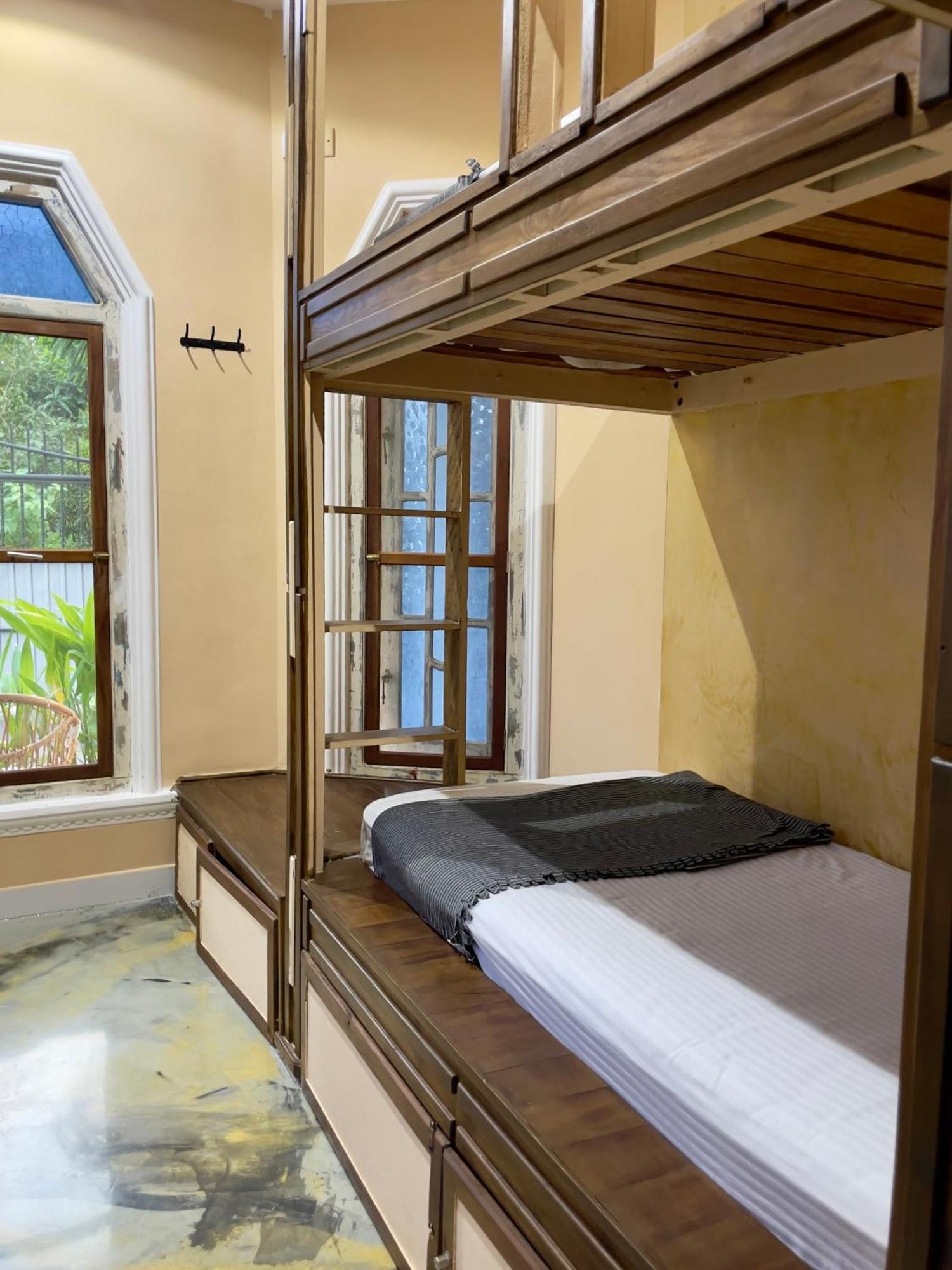 Habibi Hostel & Restaurant Унаватуна Экстерьер фото