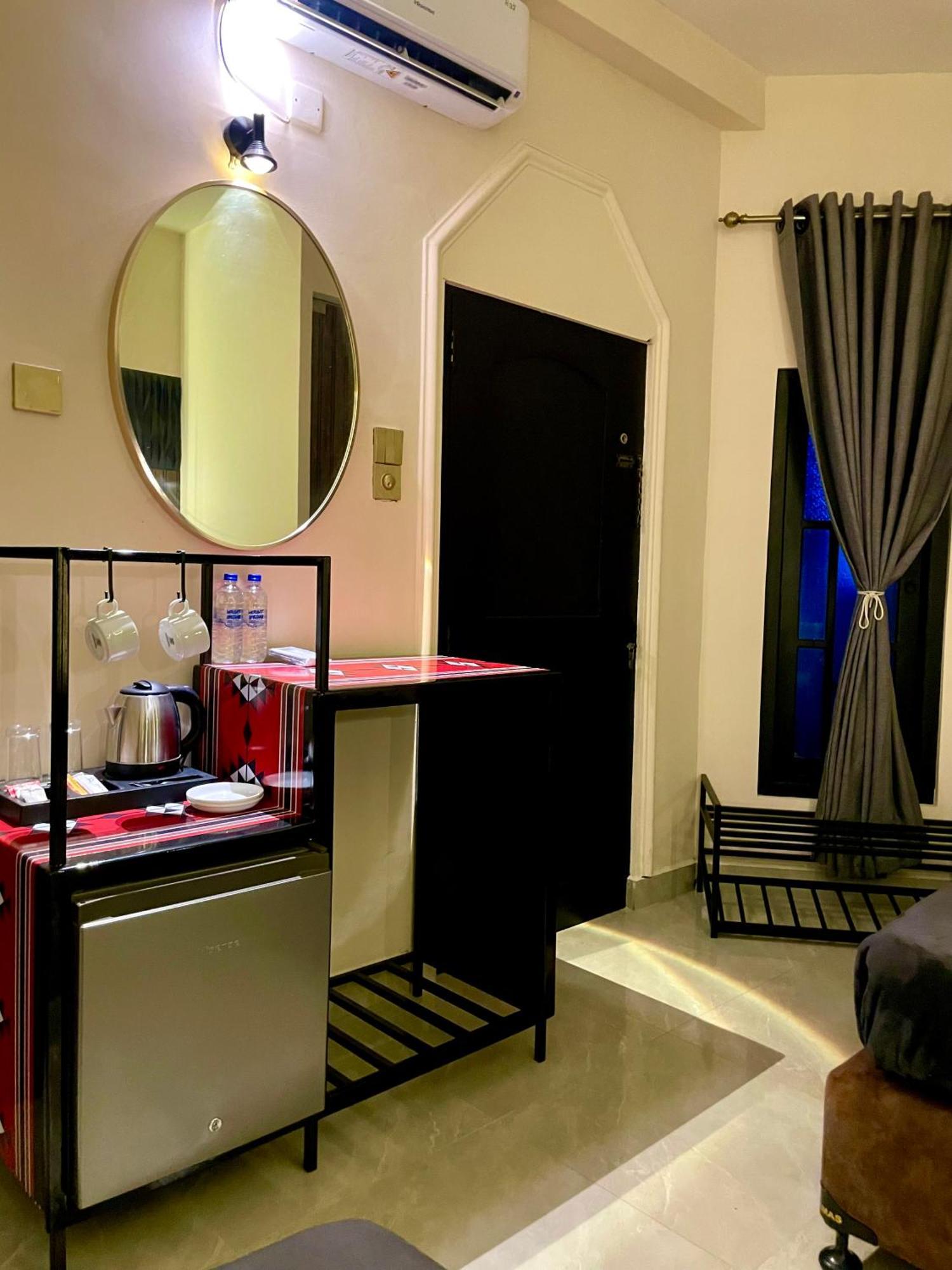 Habibi Hostel & Restaurant Унаватуна Экстерьер фото