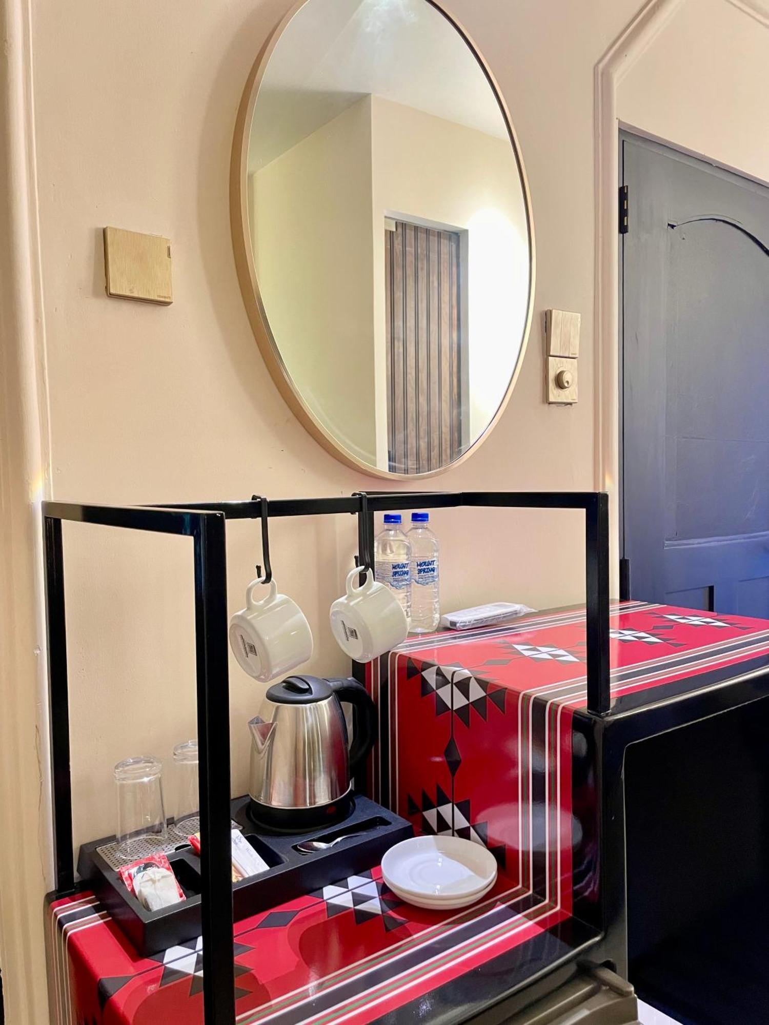 Habibi Hostel & Restaurant Унаватуна Экстерьер фото